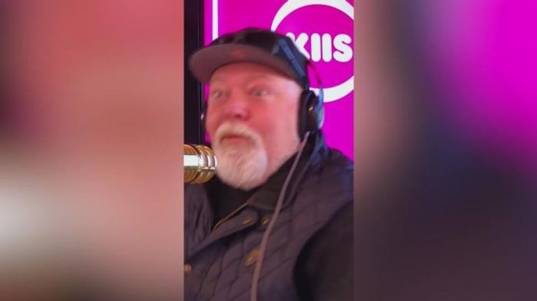 Dick Strawbridge leaves radio host ‘close to tears’ with surprise gesture: ‘Can’t believe it!’