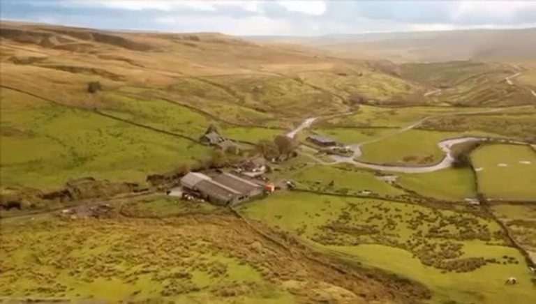 Amanda Owen issues update on Channel 4 series days after Yorkshire Shepherdess shares major blow
